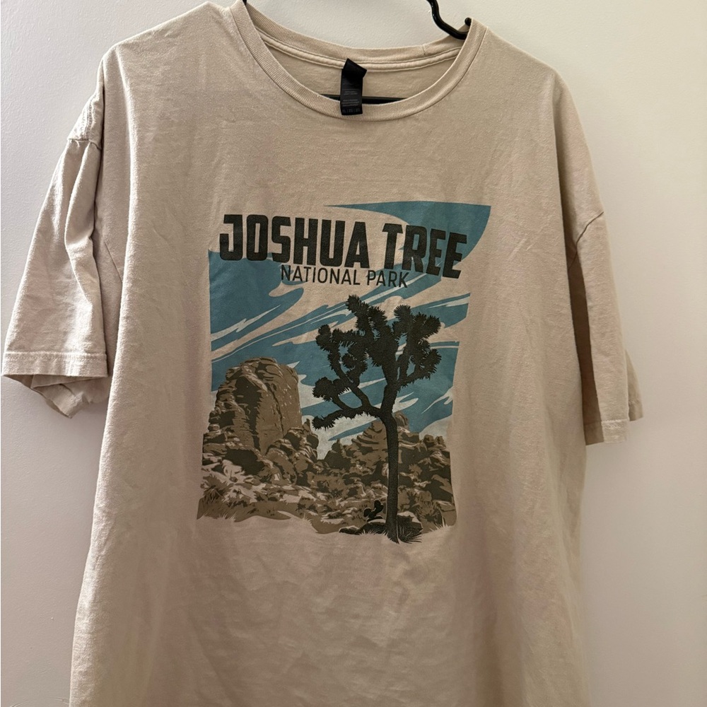 Joshua Tree National Park Graphic T-Shirt - Tan